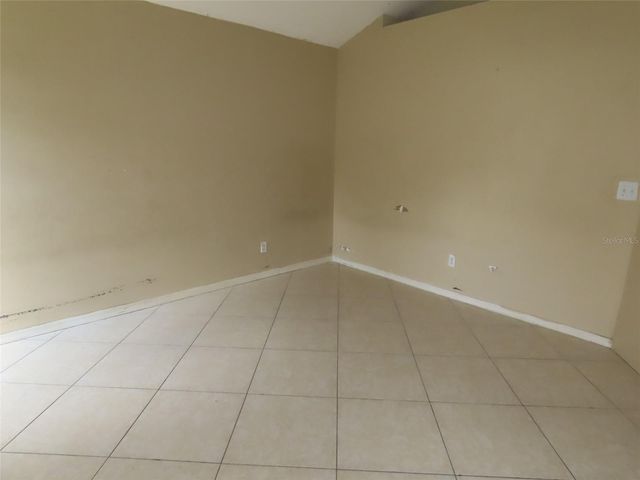 8902 BRELAND DRIVE, Tampa, FL 33626