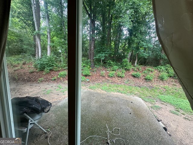 3915 Melanie Woods Drive, Atlanta, GA 30349