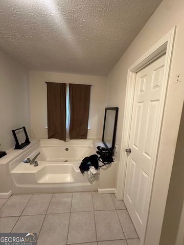 3915 Melanie Woods Drive, Atlanta, GA 30349