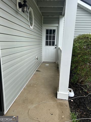 3915 Melanie Woods Drive, Atlanta, GA 30349