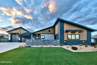 5375 Mountain Creek Road, Reno, NV 89511