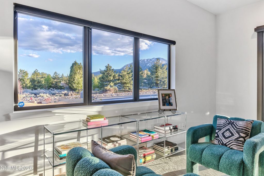 Image 17 of property listing at 5375 Mountain Creek Road, Reno, NV 89511