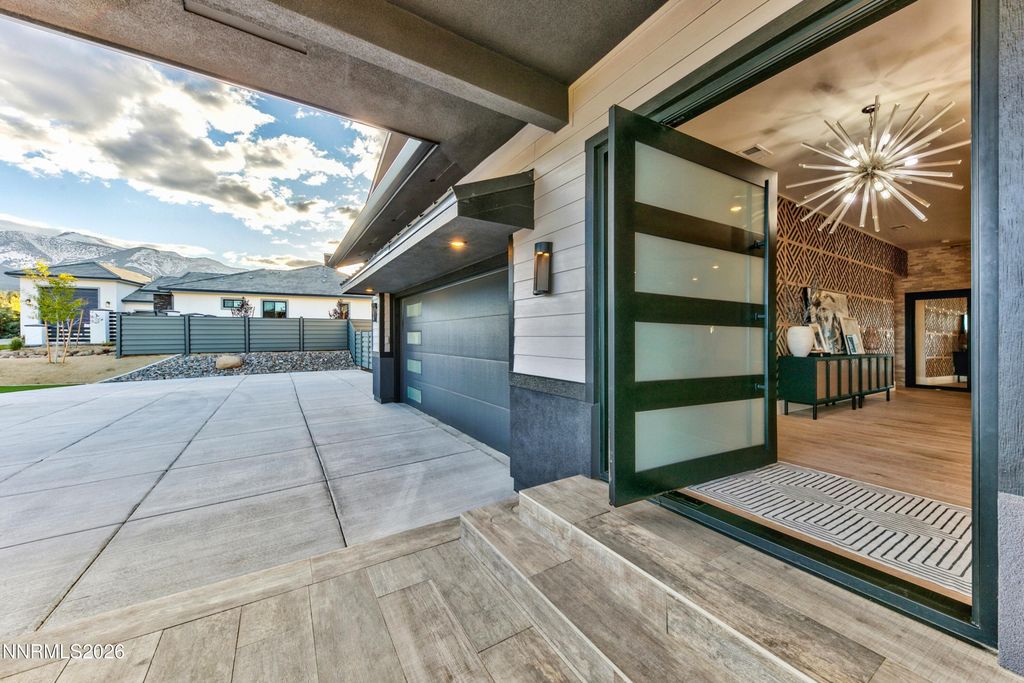 Image 3 of property listing at 5375 Mountain Creek Road, Reno, NV 89511