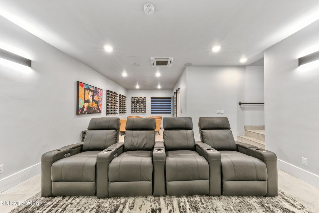 Image 34 of property listing at 5375 Mountain Creek Road, Reno, NV 89511