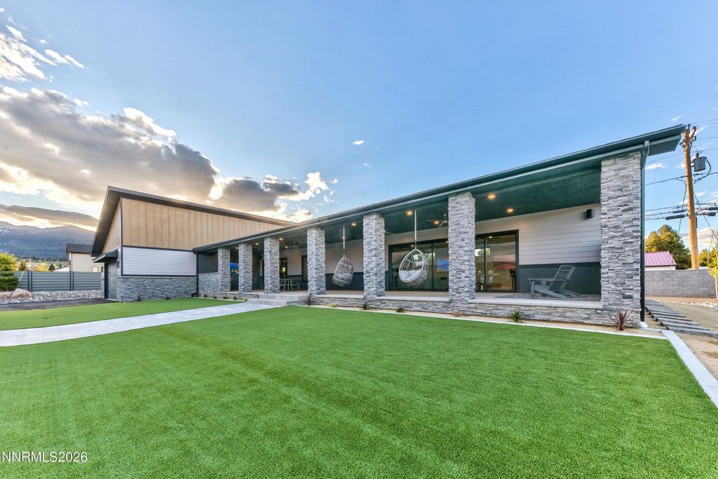 Image 36 of property listing at 5375 Mountain Creek Road, Reno, NV 89511
