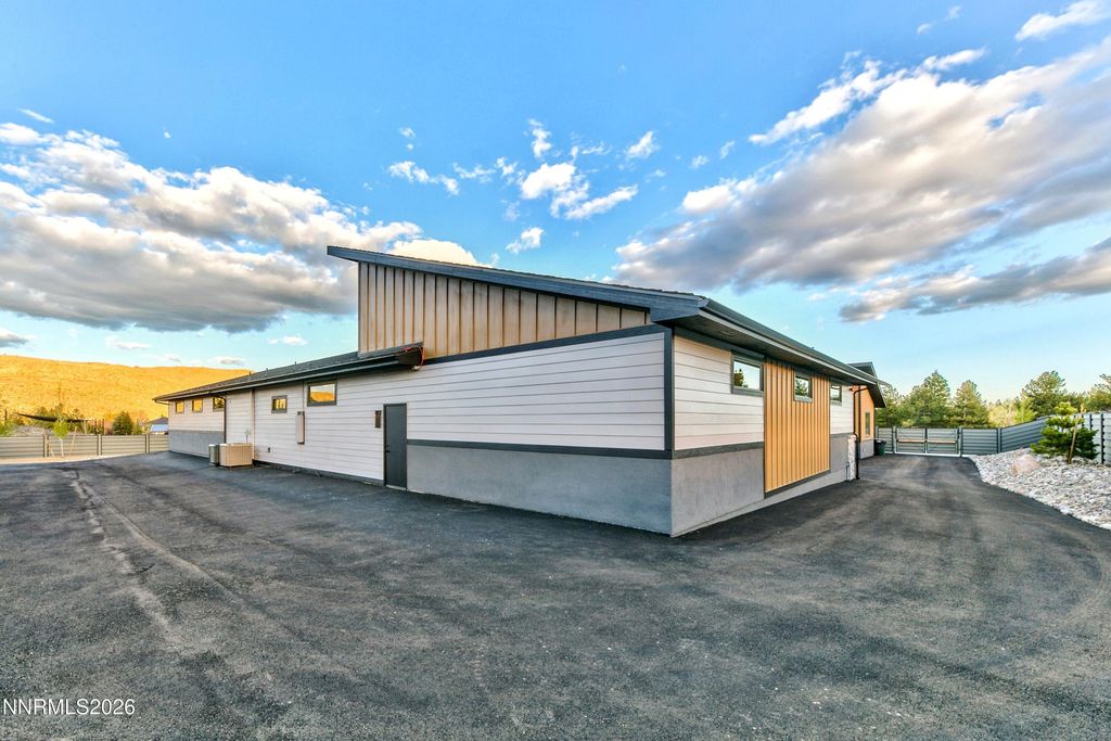 Image 51 of property listing at 5375 Mountain Creek Road, Reno, NV 89511