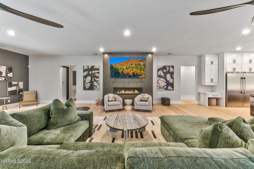 Image 6 of property listing at 5375 Mountain Creek Road, Reno, NV 89511