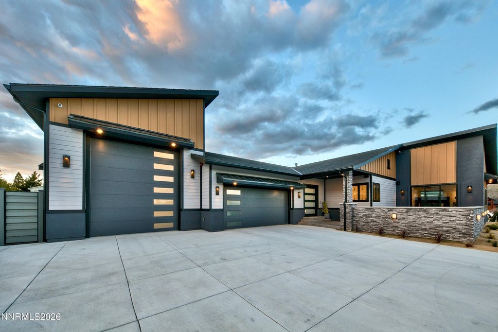 Image 61 of property listing at 5375 Mountain Creek Road, Reno, NV 89511
