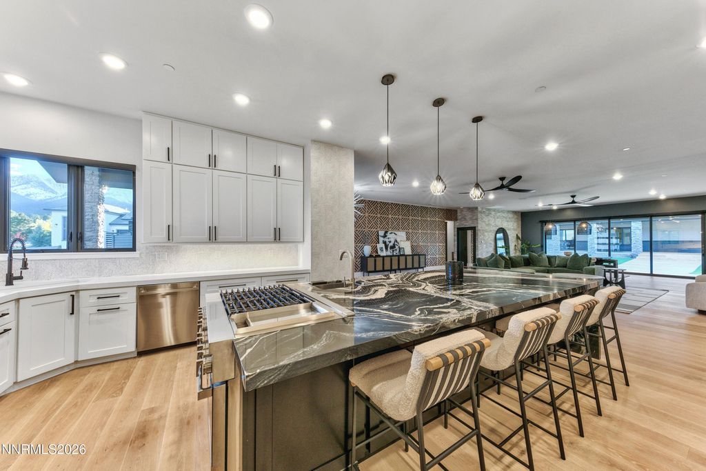Image 9 of property listing at 5375 Mountain Creek Road, Reno, NV 89511