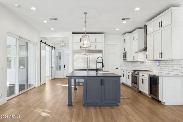 3814 E CRITTENDEN Lane, Phoenix, AZ 85018