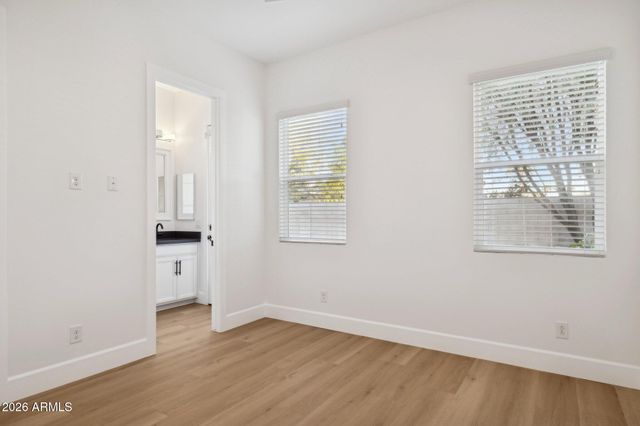 3814 E CRITTENDEN Lane, Phoenix, AZ 85018