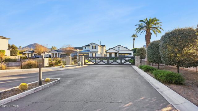 3814 E CRITTENDEN Lane, Phoenix, AZ 85018