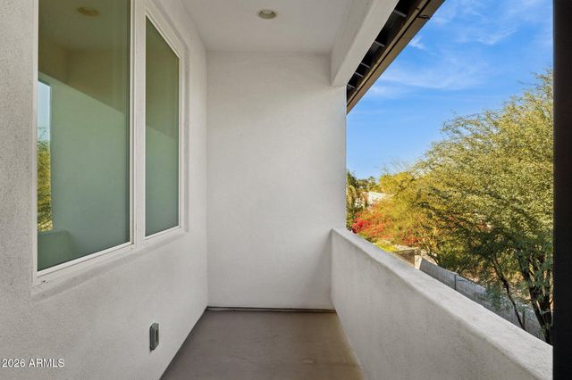 3814 E CRITTENDEN Lane, Phoenix, AZ 85018