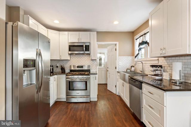 658 WARING ST, Philadelphia, PA 19116