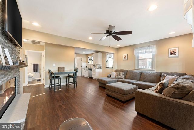 658 WARING ST, Philadelphia, PA 19116