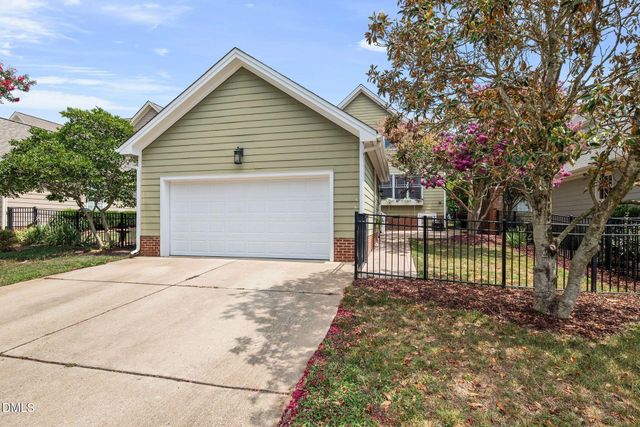 1616 Lakestone Village Lane, Fuquay Varina, NC 27526