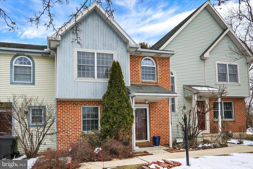 1947 DEER PATH RD, Harrisburg, PA 17110