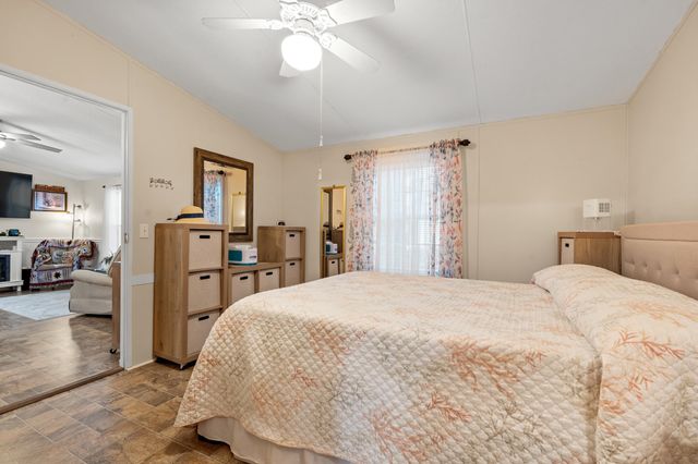 9446 Greenwing Dr., Murrells Inlet, SC 29576