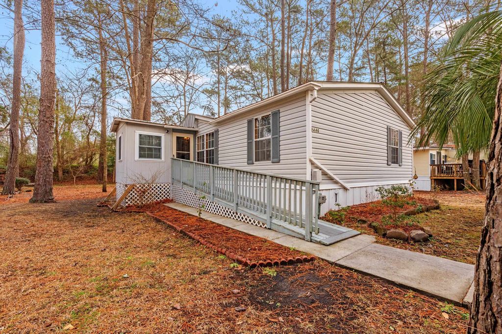 9446 Greenwing Dr., Murrells Inlet, SC 29576