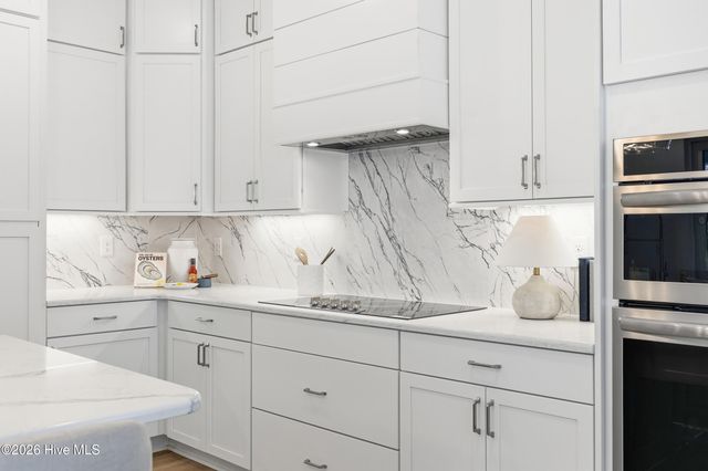 2030 Manor Parc Dr, Calabash, NC 28467