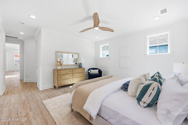 2030 Manor Parc Dr, Calabash, NC 28467