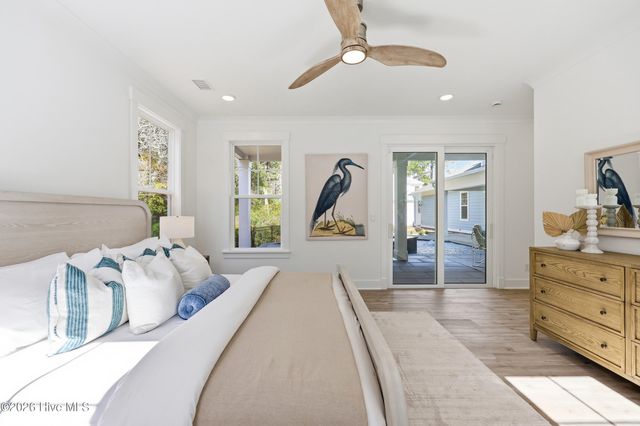 2030 Manor Parc Dr, Calabash, NC 28467