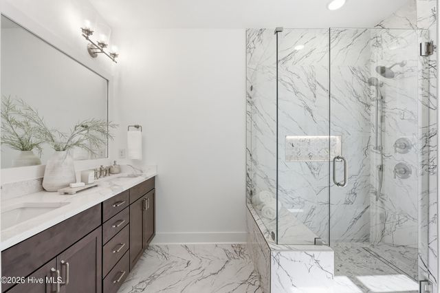 2030 Manor Parc Dr, Calabash, NC 28467