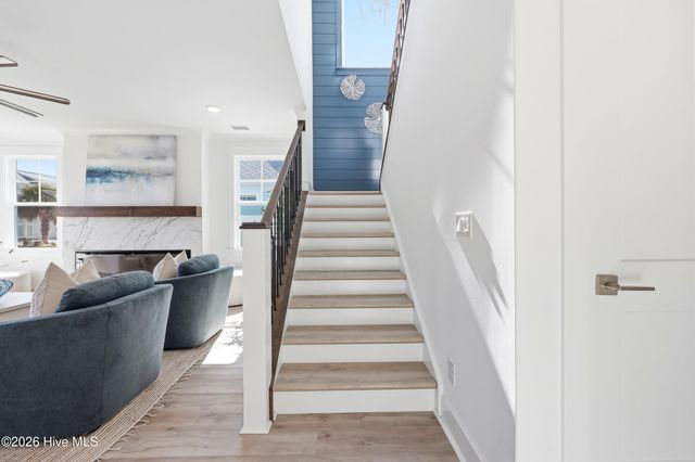 2030 Manor Parc Dr, Calabash, NC 28467