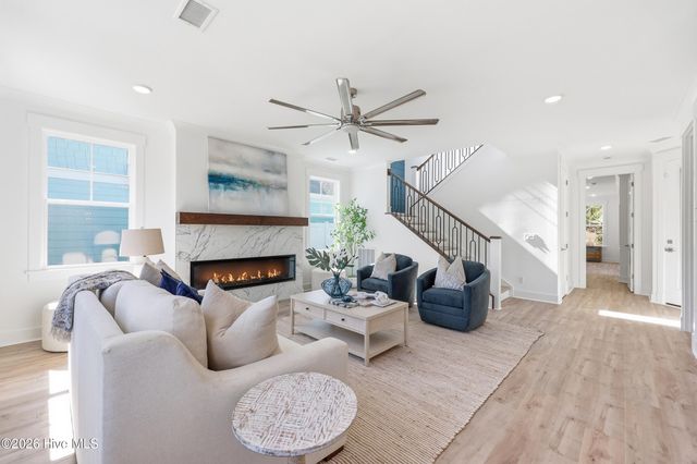 2030 Manor Parc Dr, Calabash, NC 28467