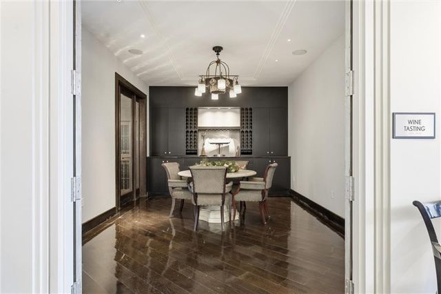 700 W 31st Street 1502, Kansas City, MO 64108