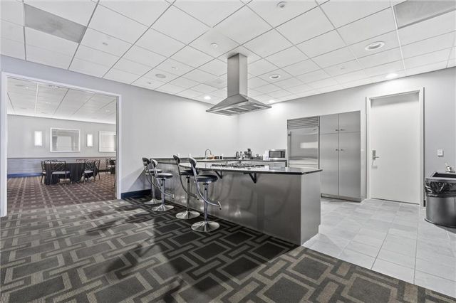 700 W 31st Street 1502, Kansas City, MO 64108