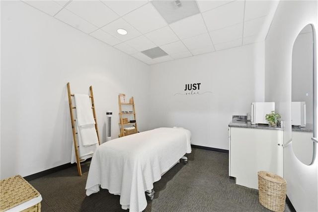 700 W 31st Street 1502, Kansas City, MO 64108