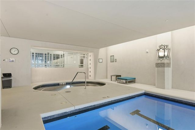 700 W 31st Street 1502, Kansas City, MO 64108