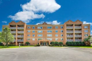 7450 N Waukegan Road 508, Niles, IL 60714