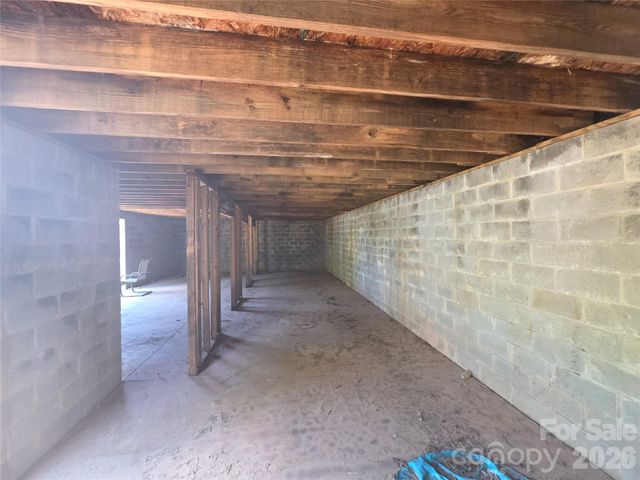 68 Nancy Tolley Street, Marion, NC 28752