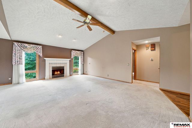 7100 Beaver Creek Lane, Lincoln, NE 68516
