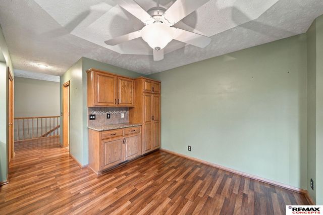 7100 Beaver Creek Lane, Lincoln, NE 68516
