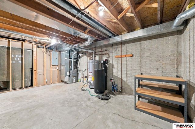 7100 Beaver Creek Lane, Lincoln, NE 68516