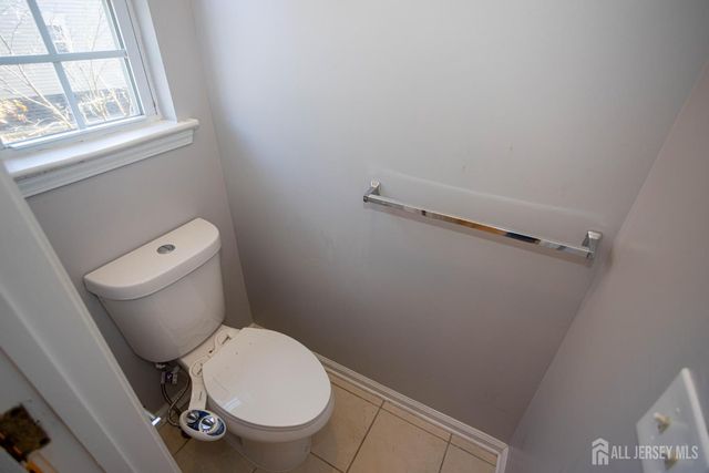 39 Puchala Drive, Sayreville, NJ 08859