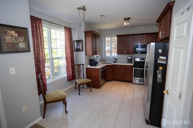 39 Puchala Drive, Sayreville, NJ 08859