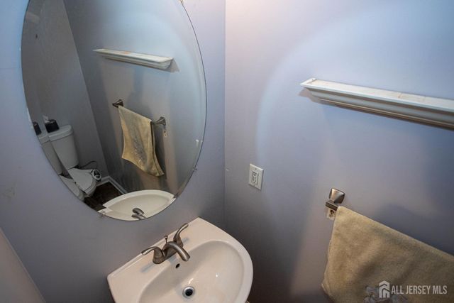 39 Puchala Drive, Sayreville, NJ 08859