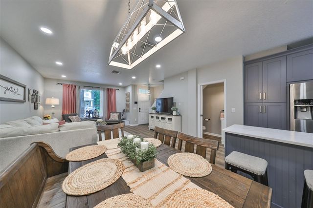 2127 GOLDEN OAK LANE, Valrico, FL 33594