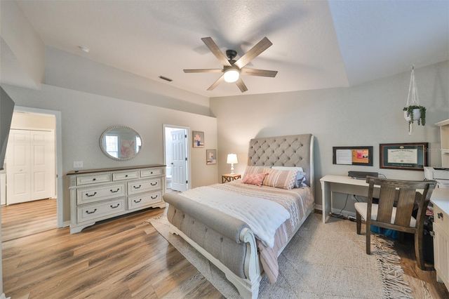 2127 GOLDEN OAK LANE, Valrico, FL 33594