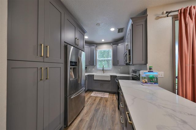 2127 GOLDEN OAK LANE, Valrico, FL 33594