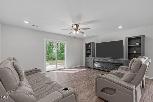 201 Memory Farm Place, Angier, NC 27501