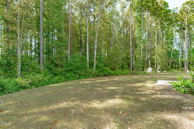 201 Memory Farm Place, Angier, NC 27501