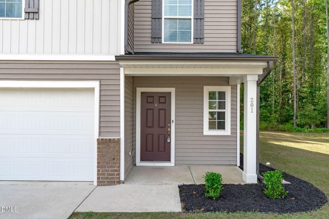 201 Memory Farm Place, Angier, NC 27501