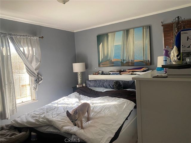 8725 S Denker, Los Angeles, CA 90047