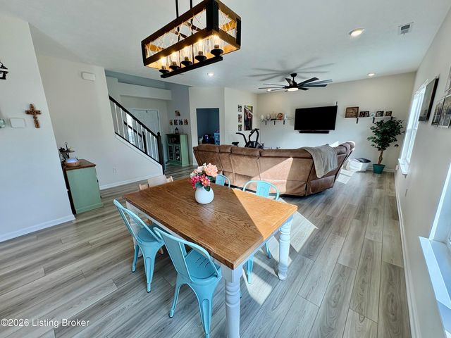 8735 Warbler Branch Way, Louisville, KY 40229