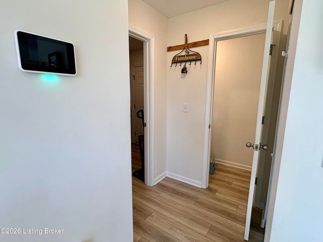 8735 Warbler Branch Way, Louisville, KY 40229